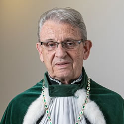 S�rgio Bruno Bonatto Hatschbach